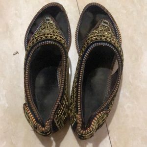 Black sandals